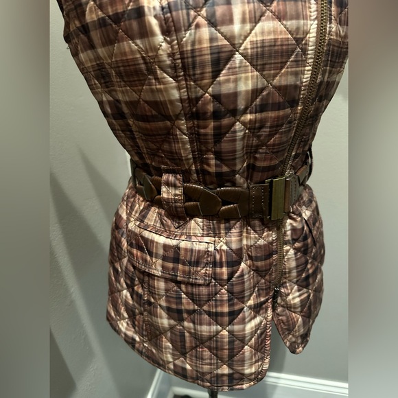 W by Worth Quilted Plaid Asymmetrical Zip Vest EUC - Picture 14 of 14